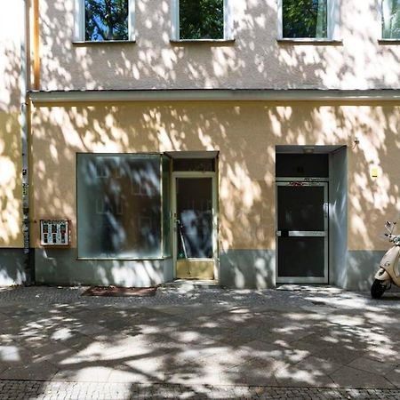 2 Bedroom In Great Location In Kreuzberg Berlim Exterior foto