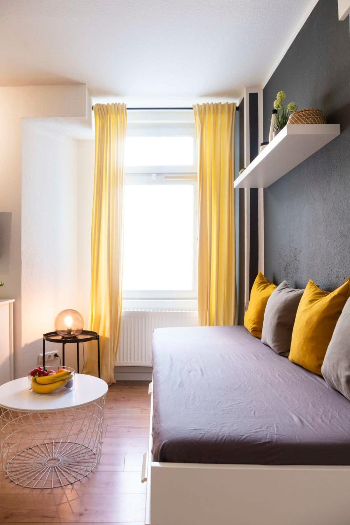2 Bedroom In Great Location In Kreuzberg Berlim Exterior foto