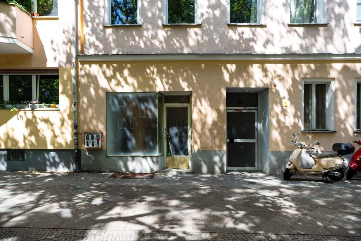 2 Bedroom In Great Location In Kreuzberg Berlim Exterior foto