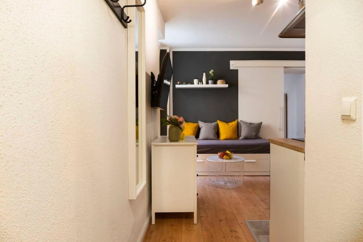 2 Bedroom In Great Location In Kreuzberg Berlim Exterior foto